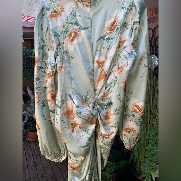 ♻️HOST PICK♻️ Pretty Little Thing NWT formal draped dress bridesmaids party - Picture 7 of 9